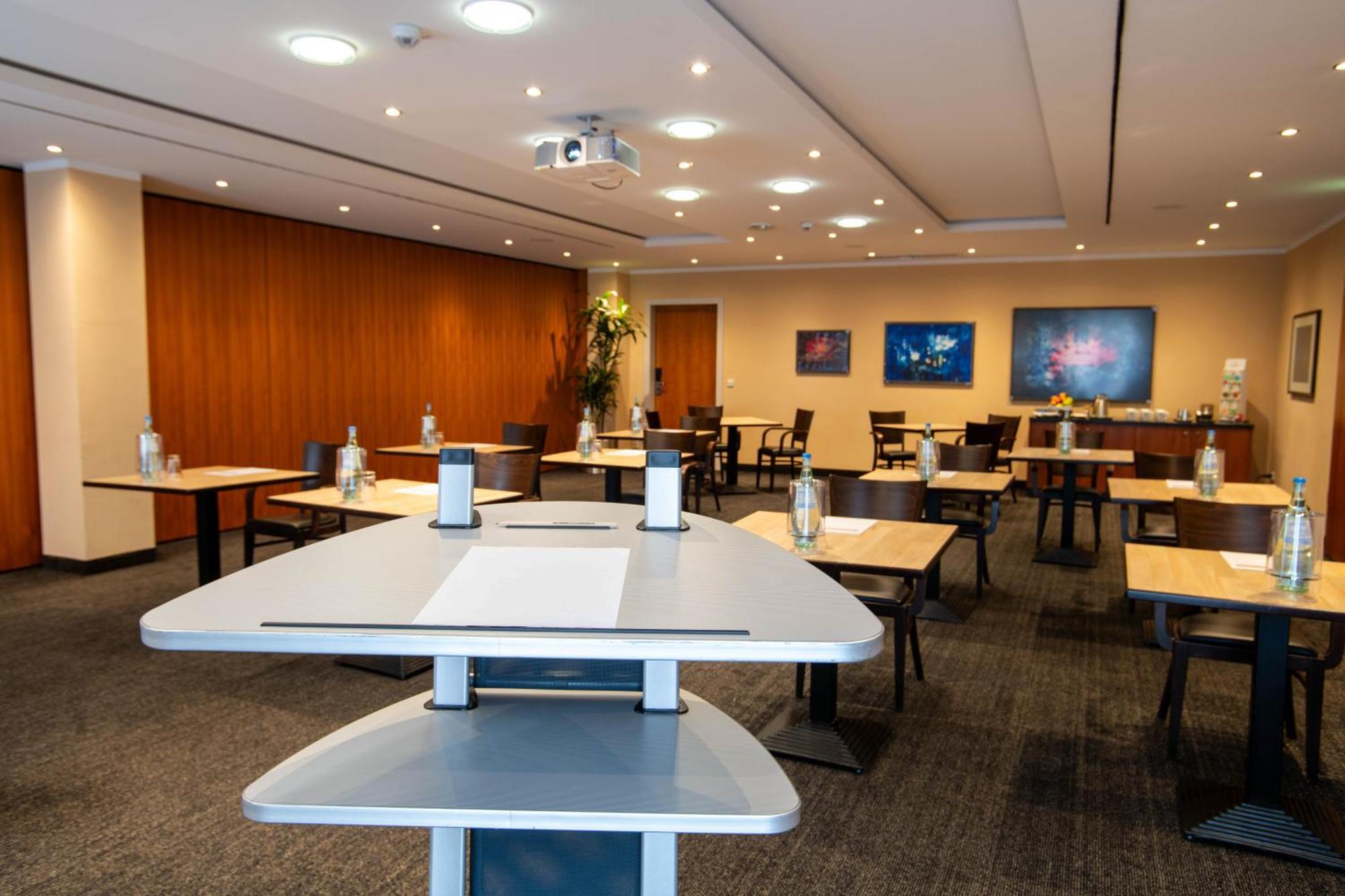 Best Western Premier Airporthotel Berlin Schönefeld Екстериор снимка