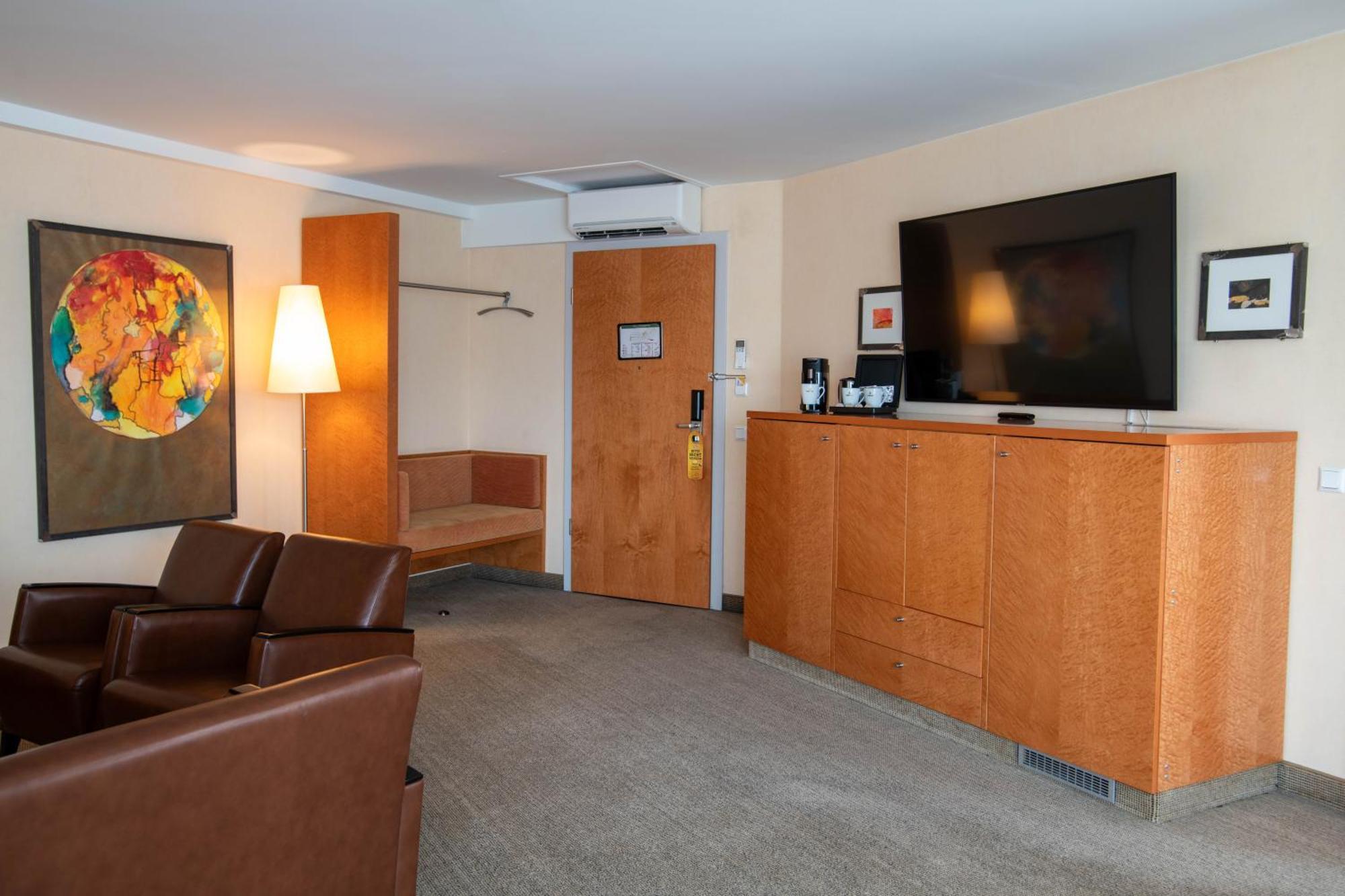 Best Western Premier Airporthotel Berlin Schönefeld Екстериор снимка