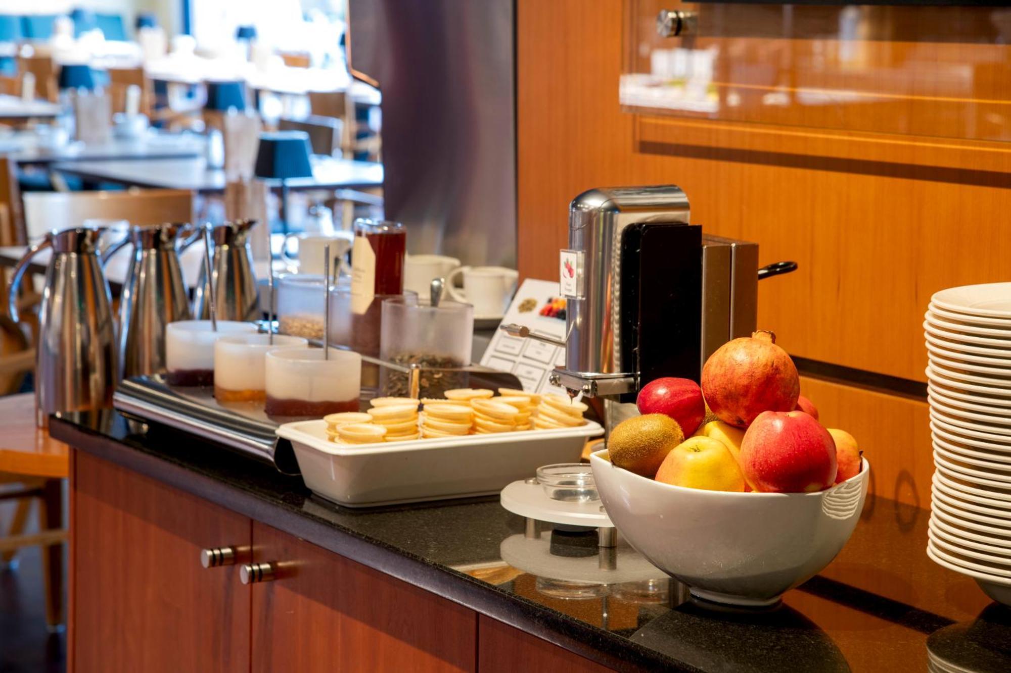 Best Western Premier Airporthotel Berlin Schönefeld Екстериор снимка