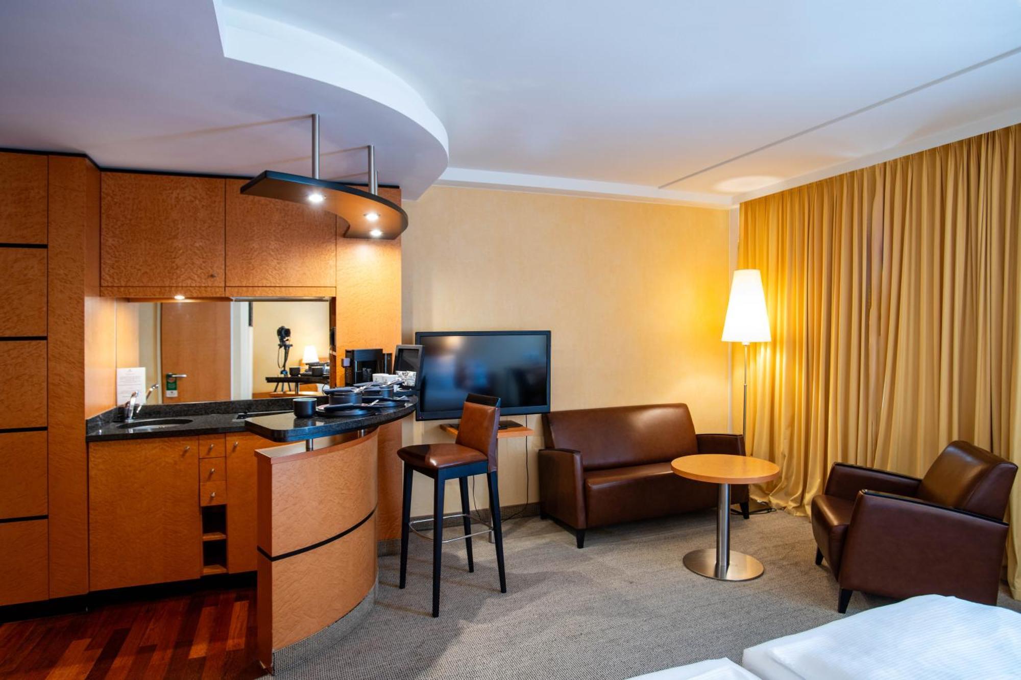 Best Western Premier Airporthotel Berlin Schönefeld Екстериор снимка